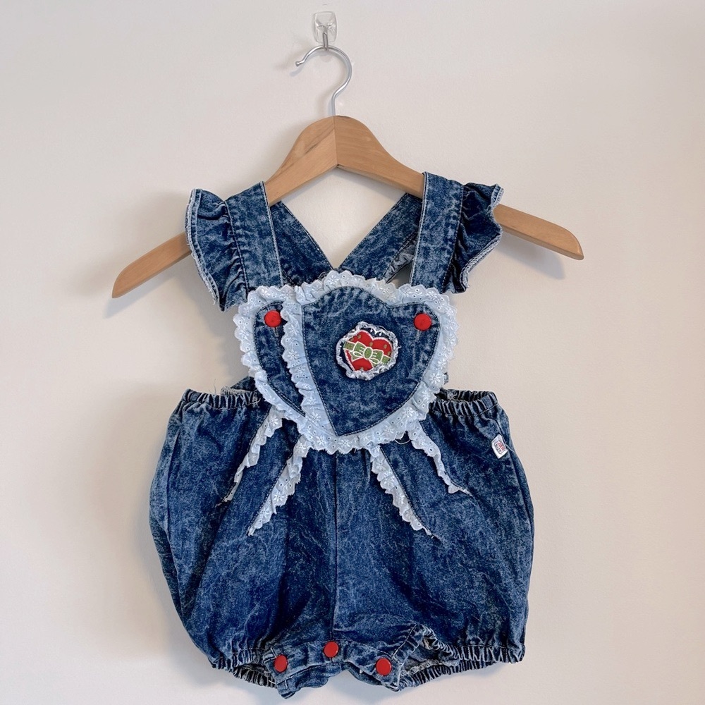 Vintage Great Flamingos embroidered strawberry denim shortalls 🖤 - Picture 10 of 10